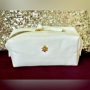 GUERLAIN PARIS WOMAN POUCH WHITE NWT🌟🌟🌟